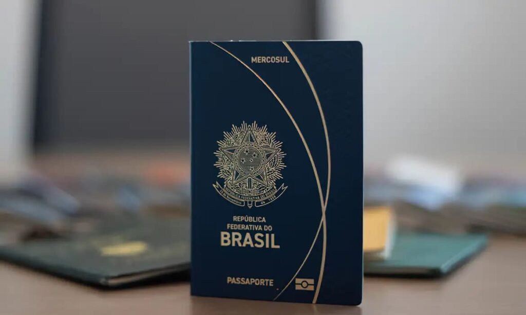 emigrantes-brasileiros-passaportes