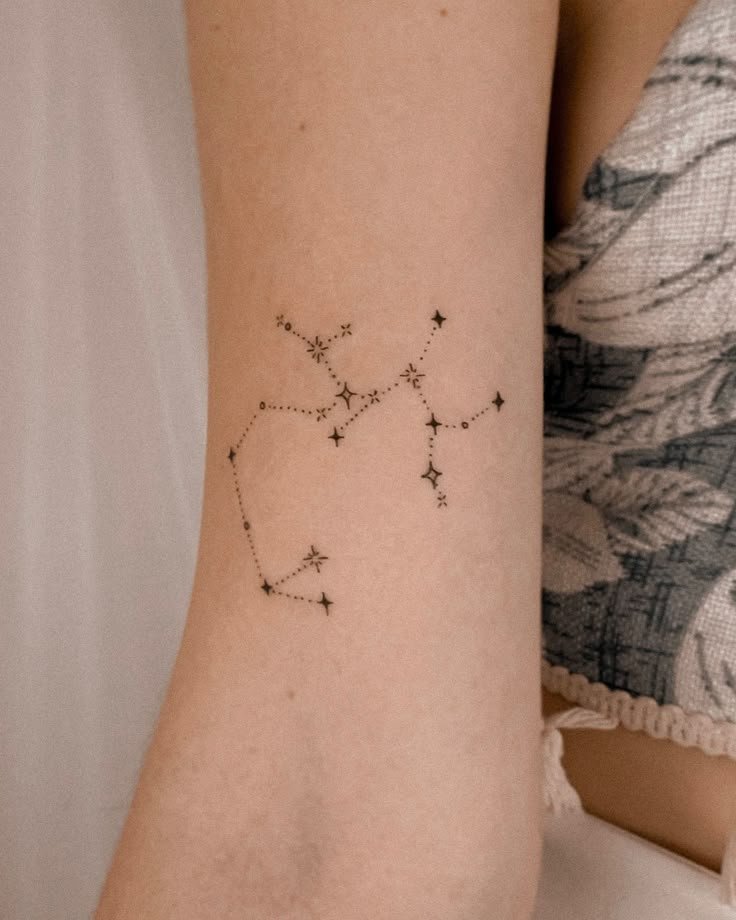 tatuagem-feminina-no-braço 39