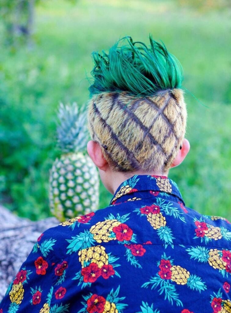51 ideias de cabelo maluco para menino: da mais fácil à mais criativa cabelo-maluco-menino